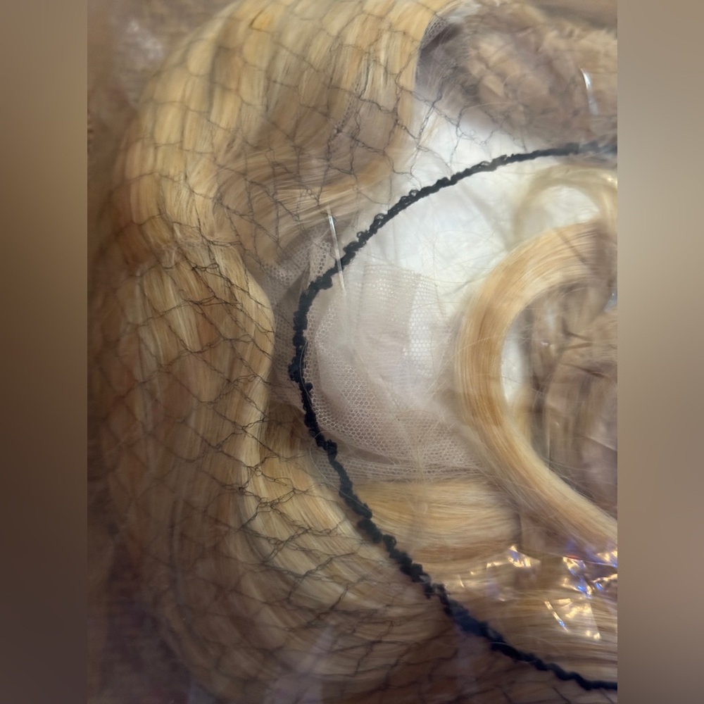 Arda Arwen Classic Lacefront Wig in Pale Blonde CL-057 Uncut - Picture 4 of 6